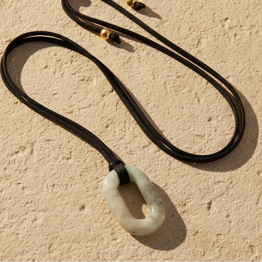 스웨이드 라브라도라이트 세레니티 목걸이