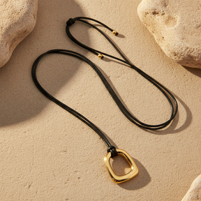 기하학적 골드 목걸이